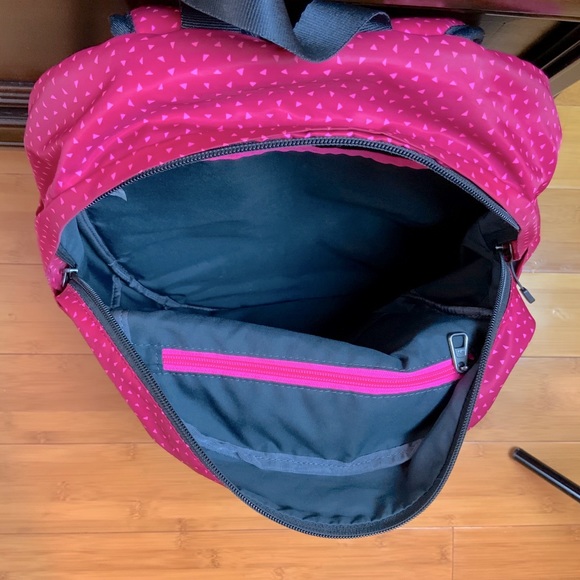 Pink Nike backpack - Picture 4 of 4